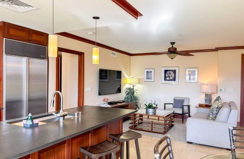 Ko Olina Condo | Luxury Pool front Ko Olina Beach Rental Ground Floor BT105 2BR &1 Free Parking