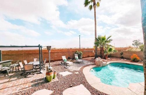 Avondale Villa | Luxury Pool Home! Amazing Back Yard Oasis