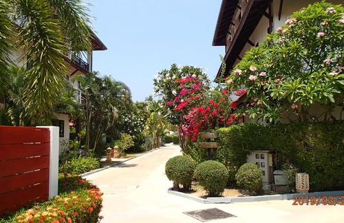 Ko Lanta Villa | Luxury Pool Villa at Long Beach - Large and well furnished