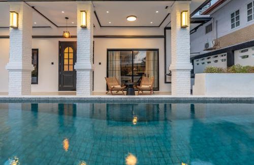 South Pattaya Villa | Luxury Pool Villa Jomtien-1 Min to Beach