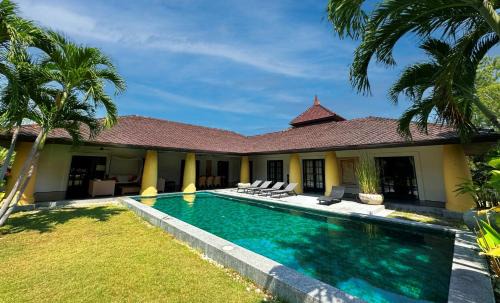 Nong Kae Villa | Luxury Pool Villa - Sawan - 4 Bedroom