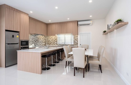 Huai Yai Villa | Luxury Pool Villa A18/3BR/8 Persons/BBQ