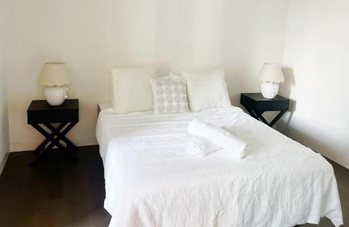 Lidcombe Apartment | Luxury Poolside 2 bedroom Apt in Olympic park