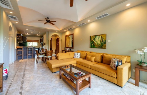 Tamarindo Condo | Luxury poolside condo, located at the Diria Resort - Walk to Tamarindo Beach