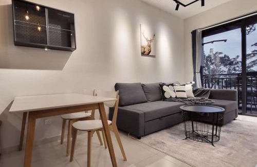 Johor Bahru Apartment | Luxury Private Cinema Experience - Free parking