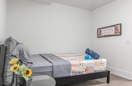 Downtown Toronto Apartment | Luxury Property in Downtown Core walk to CN TOWER