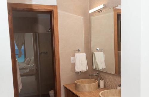 Bani Condo | Luxury Puntarena Beach front condo