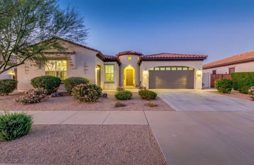 Queen Creek House | Luxury Queen Creek Oasis w/Pool & Spa