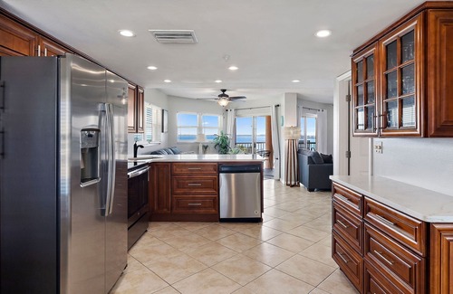 St. Pete Beach Condo | Luxury Redefined | Penthouse w/Stunning Views