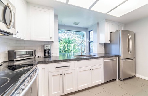 Mammoth Lakes Condo | Luxury Remodeled Mid-Town Condo Retreat 521