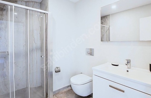 Bodrum City Center Condo | Luxury Residence in Bodrum Marina with Pool