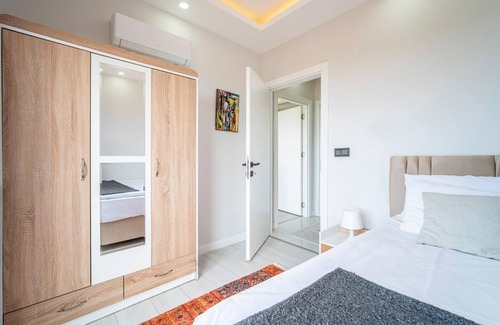 Aksu Apartment | Luxury Residence with Shared Pool in Antalya