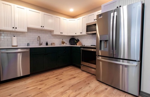 Duluth Apartment | Luxury Residential Suite Duluth Press 301