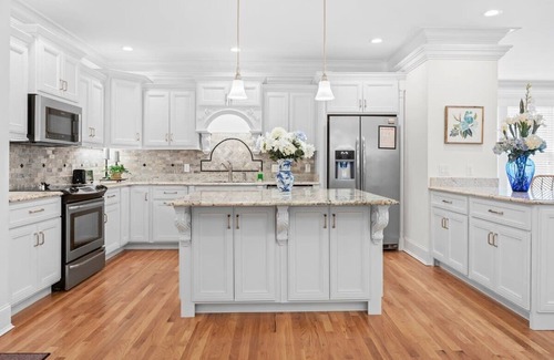 Red Bank House | Luxury Retreat in Red Bank, TN!