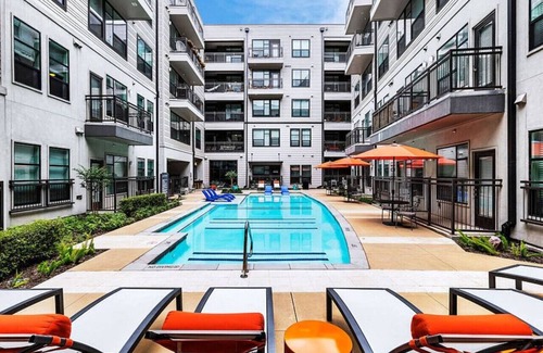 Marina del Rey Apartment | Luxury Retreat in MDR FREE Parking