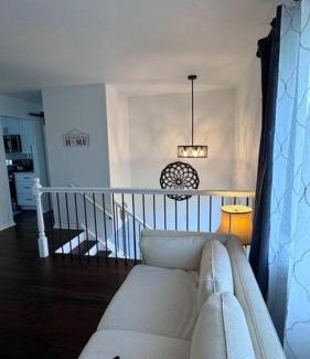 Parkside House | Luxury Retreat Near Local Gems