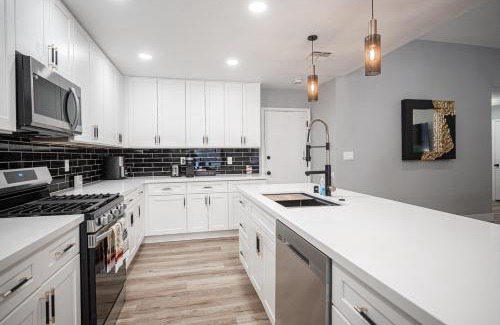 Summerlin House | Luxury Retreat The Vegas Edition