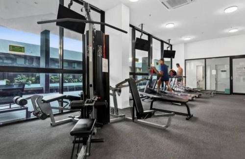 Kangaroo Point Apartment | Luxury River view holiday home