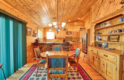 San Juan River Village House | Luxury Riverfront Home! Take 3 Nights Get 4th Night Free!