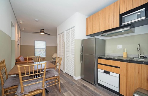 West Little Havana Apartment | Luxury RiverFront by Renzzi