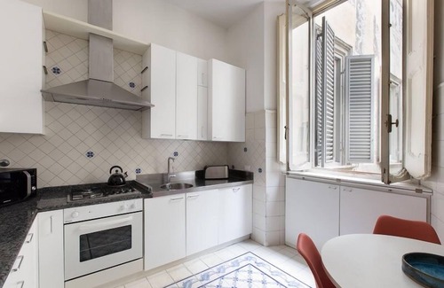 Trastevere Villa | Luxury Rome apartment to rent for the Holidays