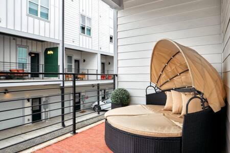 Hillsboro West End House | Luxury Rooftop Retreat in Nashville