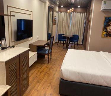 Shyam Nagar Apartment | Luxury room hotel