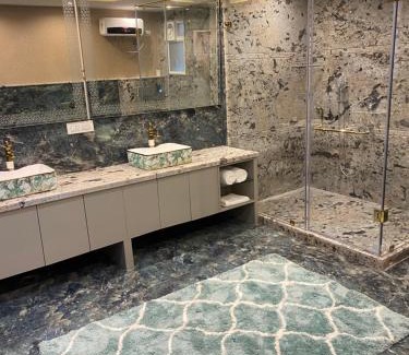 Shyam Nagar Apartment | Luxury room hotel