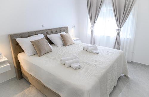 Split House | Luxury rooms Green and Gold Split