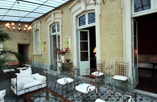 Avignon City Centre Apartment | Luxury Roomy Apartment In The Historical Center