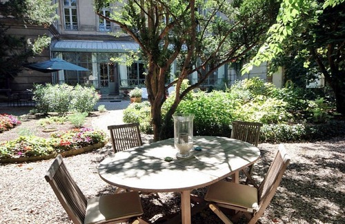 Avignon City Centre Apartment | Luxury Roomy Apartment In The Historical Center