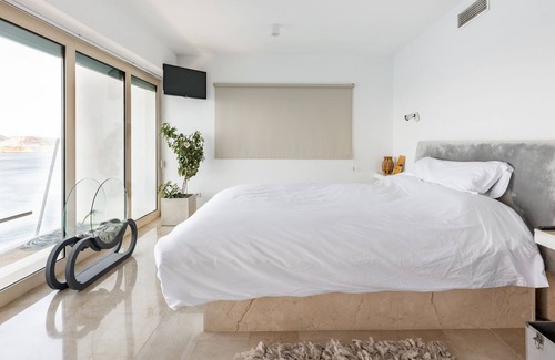 El Toro Villa | Luxury Seafront VIP Villa With Infinity Pool