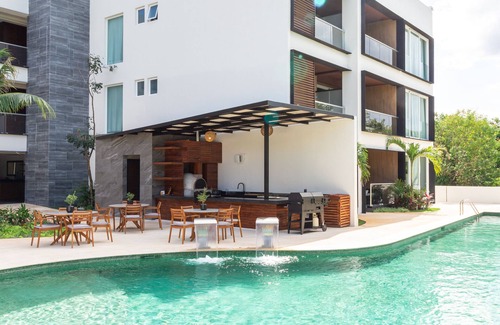 Akumal Apartment | Luxury Sea View Penthouse - Entire Apartment 402n