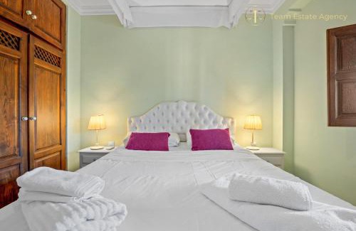 Almunecar Villa | Luxury Sea View Villa with Optional privat Heated Pool