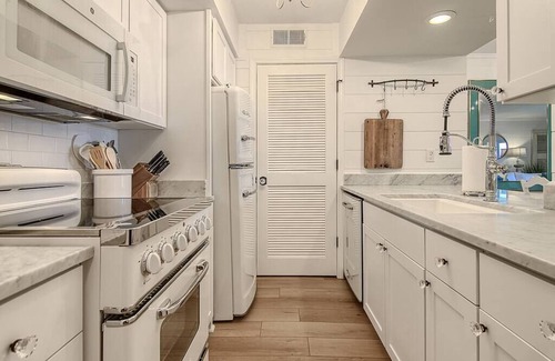 Seabrook Island Condo | Luxury Seabrook Beachfront w/Spectacular Sunsets