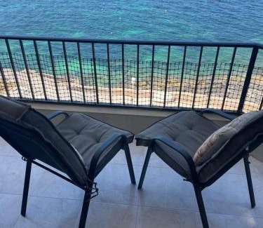 Għadira Apartment | Luxury Seafront Apartment with Panoramic Views- Ghadira, Mellieha Bay