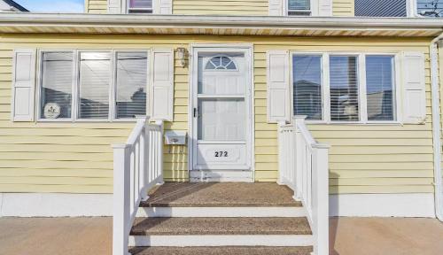Seaside Heights House | Luxury Seaside Getaway! Sleeps 7