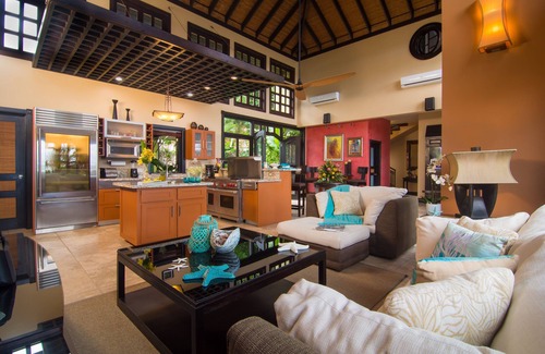 Crystal Cove Villa | Luxury Seaside Villa fully staffed