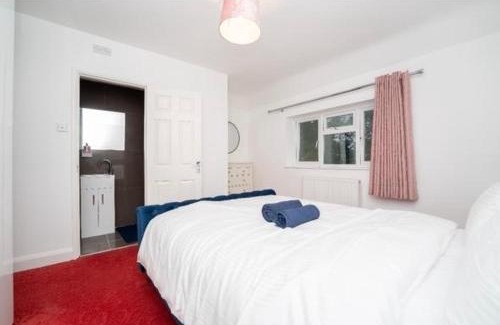 Chalfont St Peter House | Luxury semidetached house