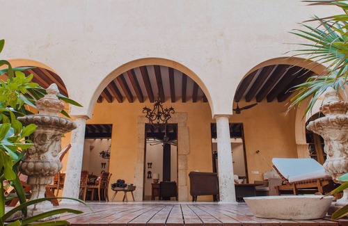 Zona Hotelera Villa | Luxury Sian Ka'an Villa with Staff & Rooftop Pool