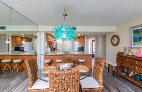 Siesta Key Condo | Luxury Siesta Key Beachfront Condo on Crescent Beach.