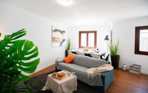 Carretera de Cadiz Apartment | Luxury Signature Apartment with FREE Parking - Malaga