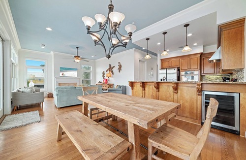 Cotton Bayou House | LUXURY, SINGLE SIDE OF DUPLEX, PRIVATE NEIGHBORHOOD, WATERFRONT, POOL!