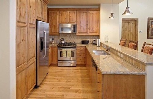 Avon Condo | Luxury Ski In/Out Condo! 2 Master Suites and a bedroom for 4 kids!