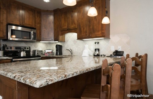 Breckenridge Resort | LUXURY SKI in/OUT Sleeps 8 -2 BR Grand Lodge Peak 7 Resort Breckenridge CO Pools