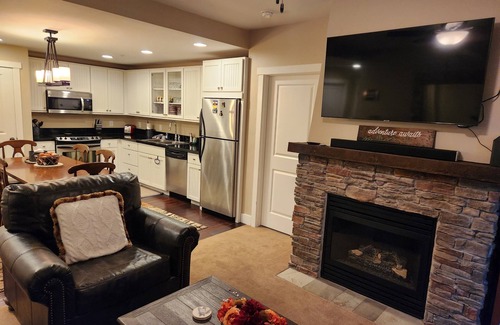 Silvercreek Condo | Luxury Ski-in Ski-Out Condo faces the base of the mountain at Granby Ranch