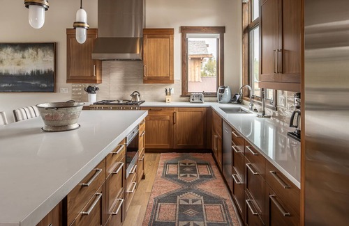 Spanish Peaks Cabin | Luxury Ski-in/Ski-out Spanish Peaks Home; Pet, and Child Friendly with Private Hot Tub!
