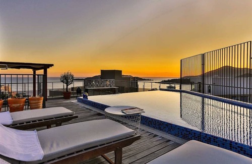 Rafajlovici Apartment | Luxury Skyfall Penthouse