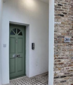 Haverstock Apartment | Luxury Sleep 8 in Camden London WR203