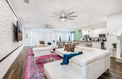 Loughman House | Luxury Solterra Resort 14 bed 11 bath Mansion Retreat Davenport, FL